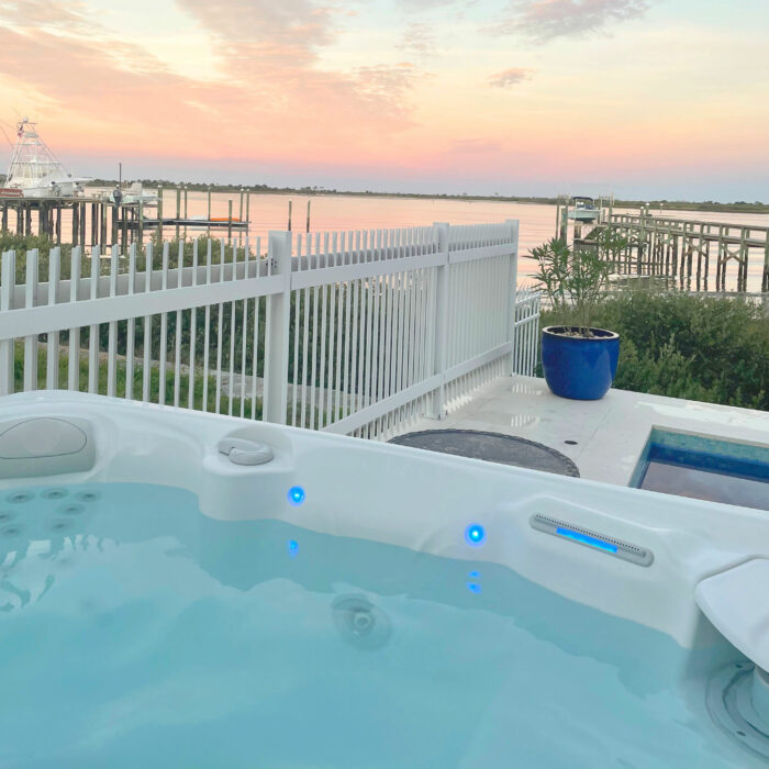 103-inlet-house-hot-tub1
